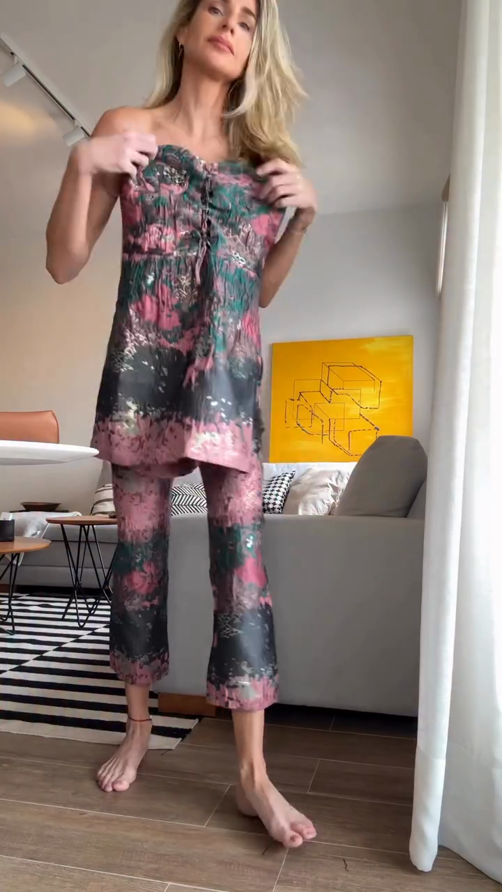 Printed Strapless Top & Cropped Pants Set