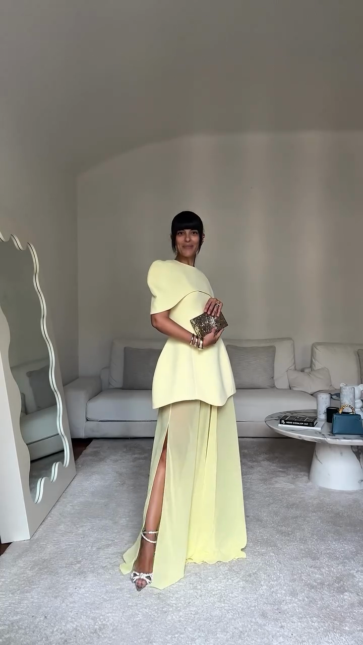 Light yellow ruffled set