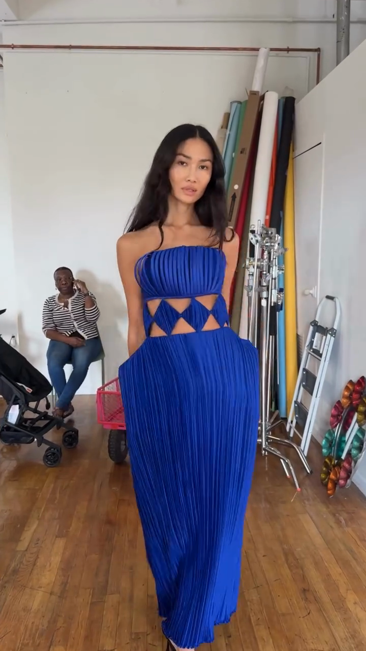 Blue pleated hollow dress
