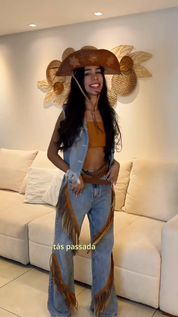 Denim Western - Style Vest and Fringed Jeans Set