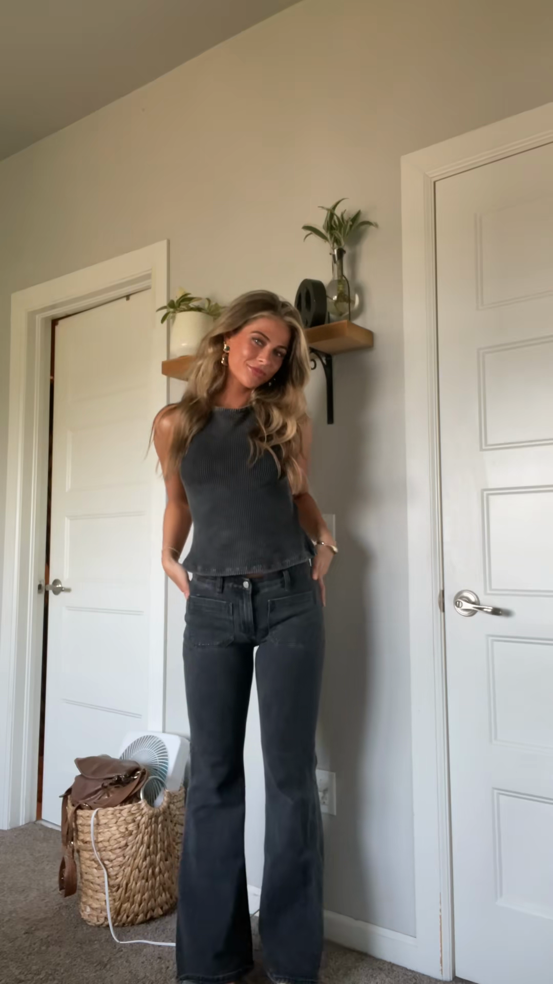 Charcoal Gray Ribbed Tank and Flared Jeans Outfit