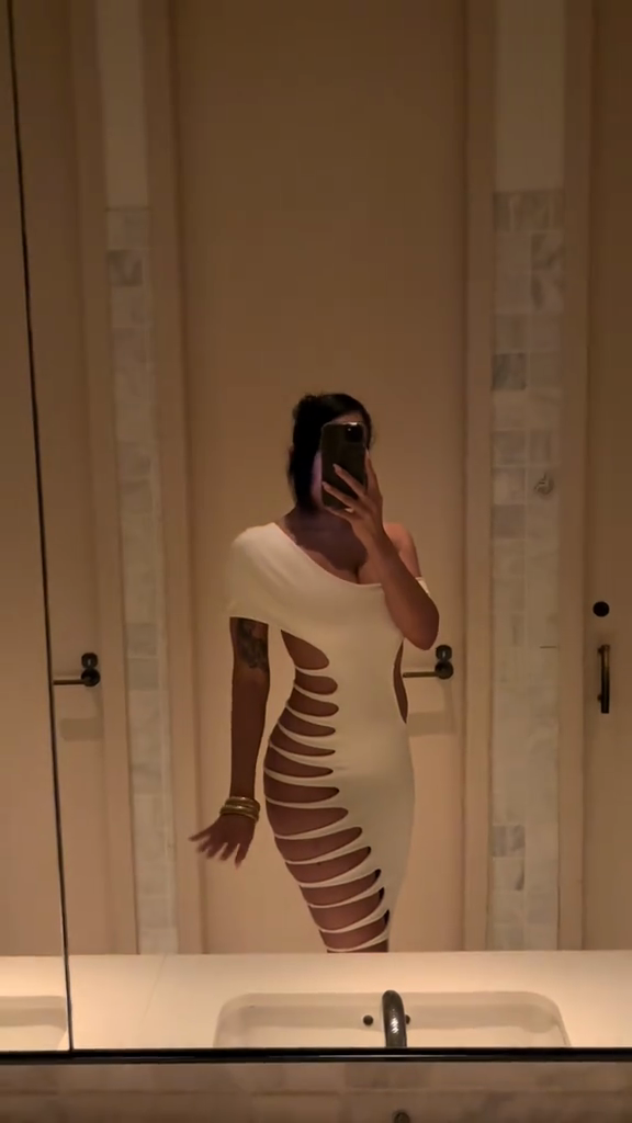 White One - Shoulder Cut - Out Bodycon Dress