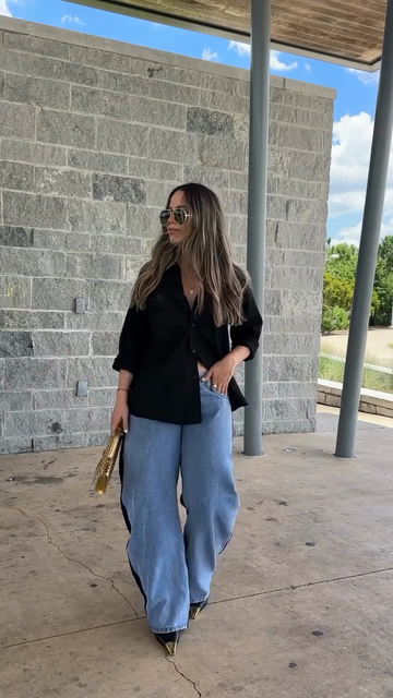 Black Oversized Shirt & Contrast - Trimmed Wide - Leg Jeans Set