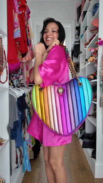 Rainbow heart-shaped tote bag
