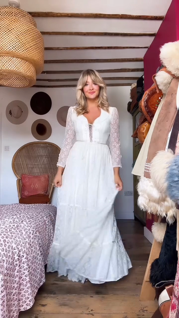 White Lace Long - sleeve Maxi Dress