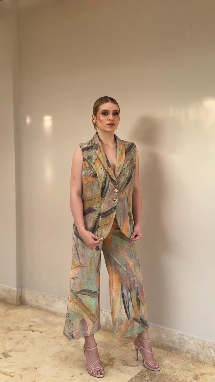 Abstract Print Sleeveless Blazer & Wide - Leg Pants Set