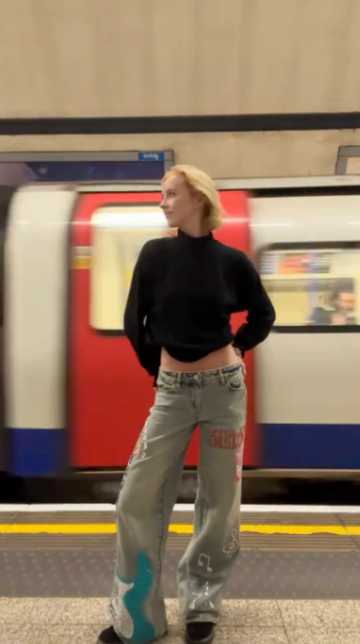 Embellished Wide - leg Jeans